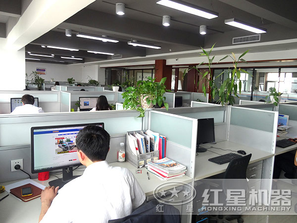 多宝手机网页版登录入口机器服务团队展示图