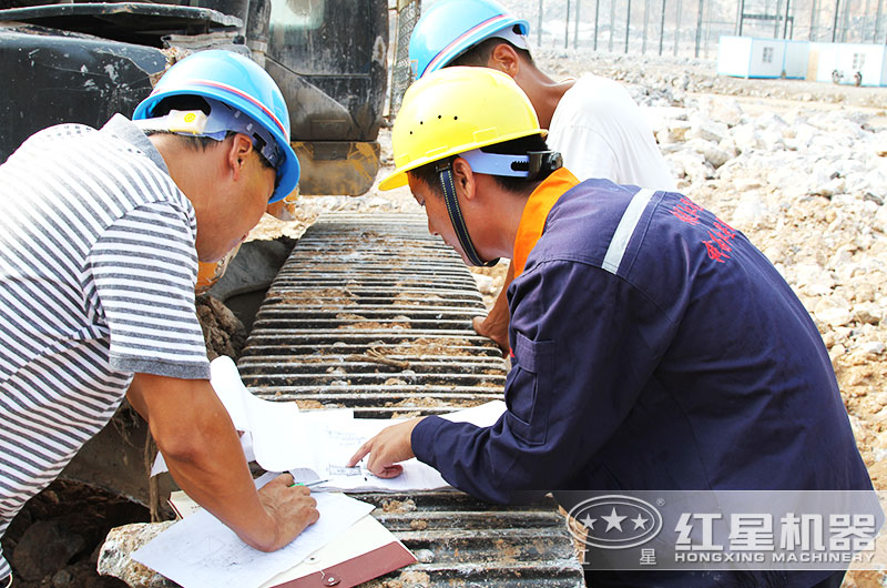 多宝手机网页版登录入口技术人员入作业现场考察