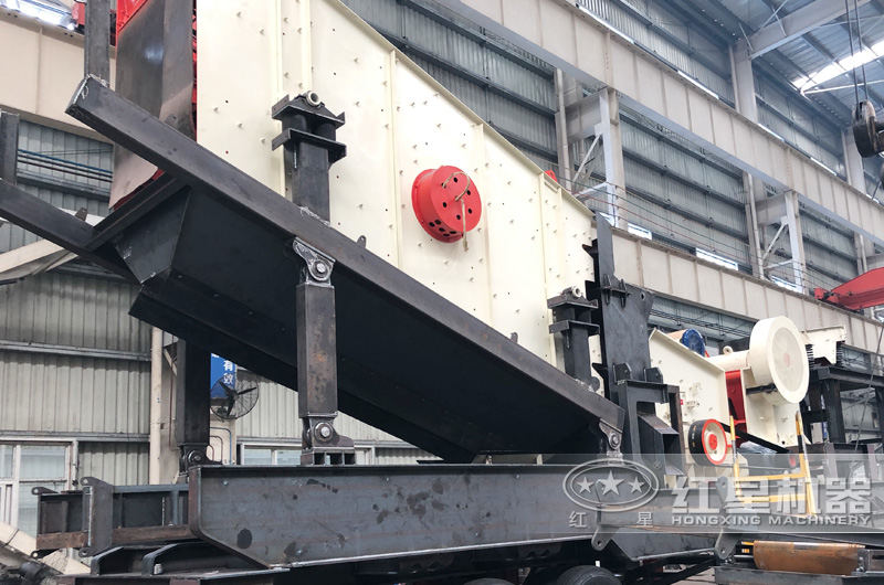 振动筛移动破碎机时产100吨:激振力强不堵塞 振动筛移动破碎机时产100吨:激振力强不堵塞