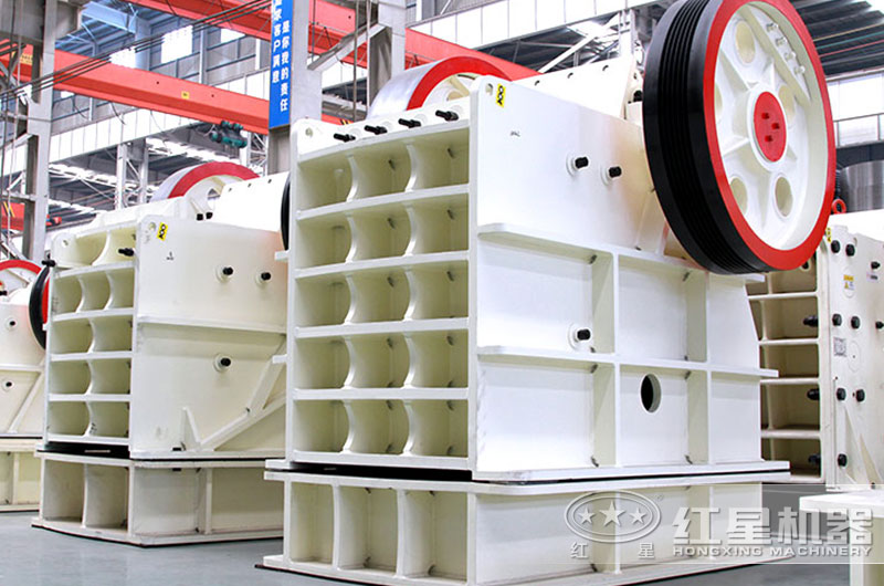 粗碎_颚式咬石机设备图片 粗碎_颚式咬石机设备图片