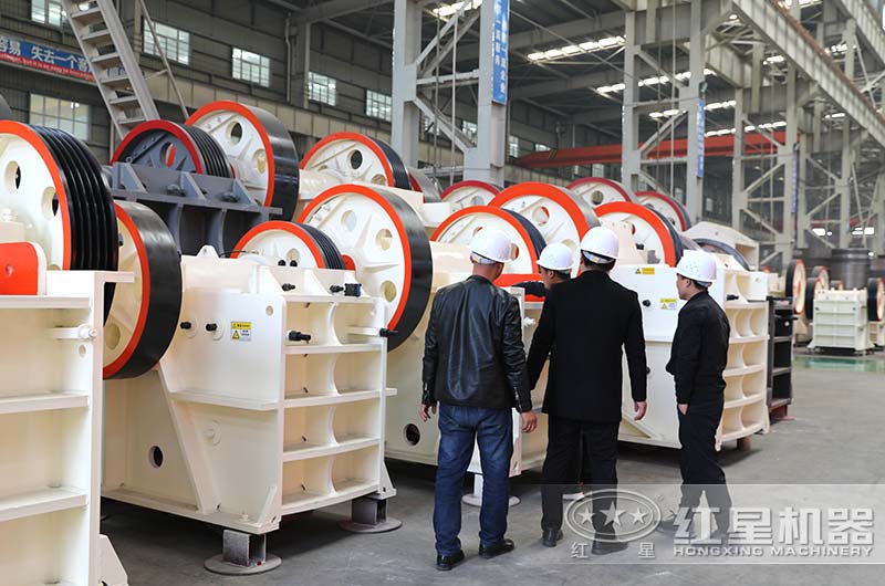 河南安阳客户来河南多宝手机网页版登录入口总部厂区参观