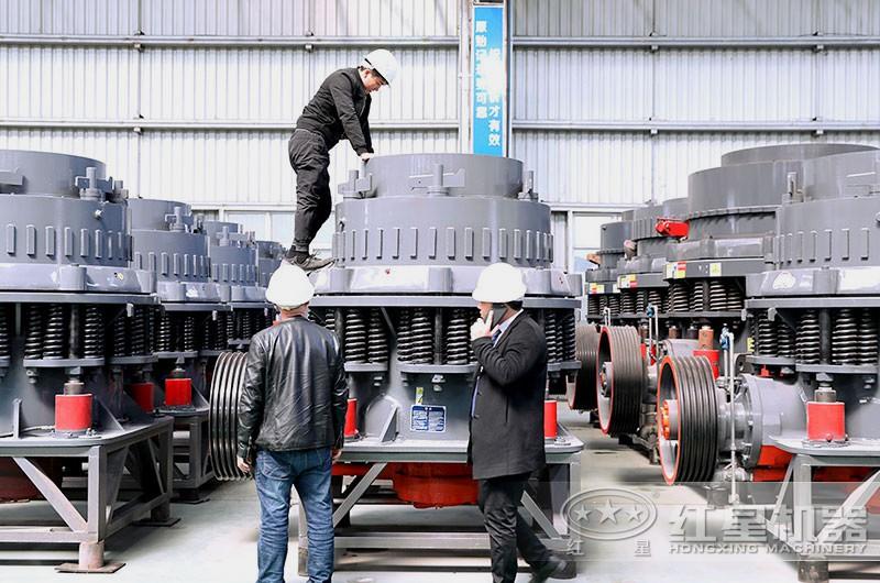 山东客户来多宝手机网页版登录入口厂区了解铁矿石破碎机