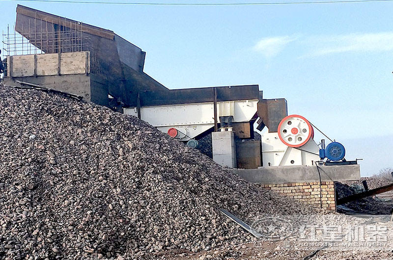 颚式粉碎机生产现场 颚式粉碎机生产现场