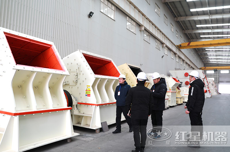 多宝手机网页版登录入口用户到厂近距离参观原煤破碎机