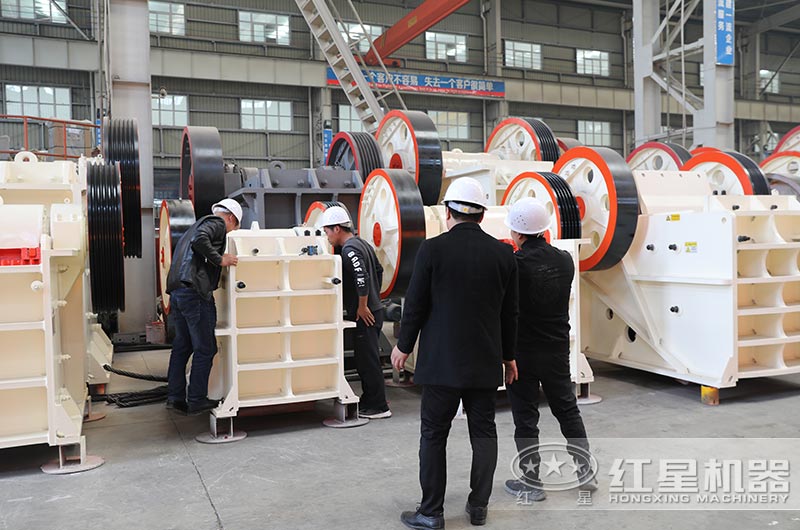 多宝手机网页版登录入口客户到场参观考察沙场设备