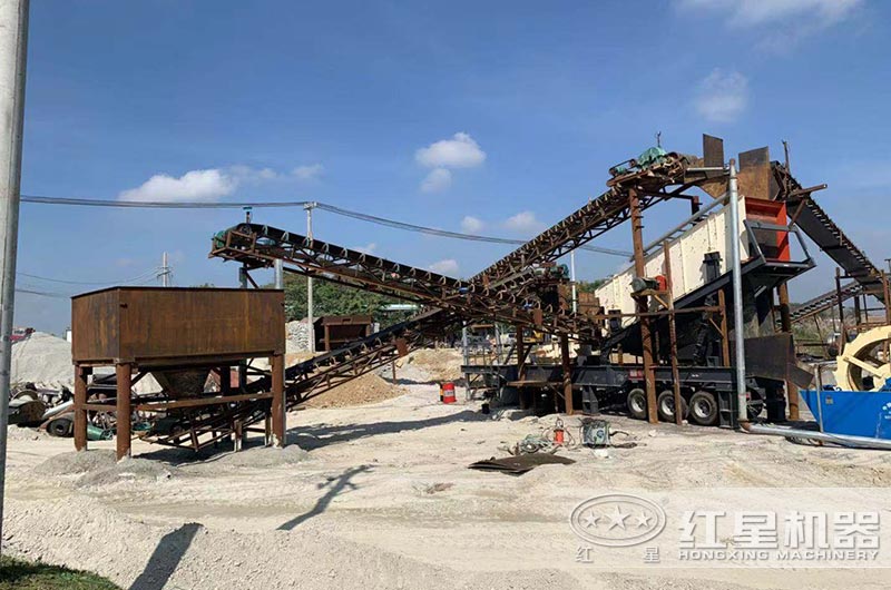 多宝手机网页版登录入口海南客户车载式移动破碎机生产现场