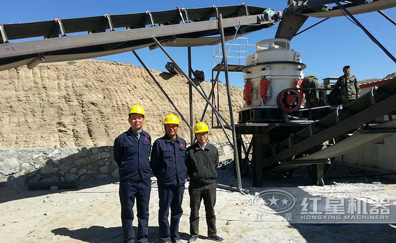 多宝手机网页版登录入口工程师为客户安装设备